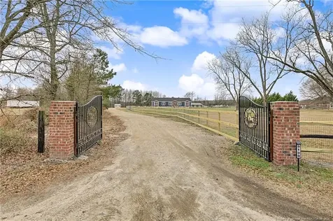 9109 Chickenfoot Road Saint Pauls NC 28384