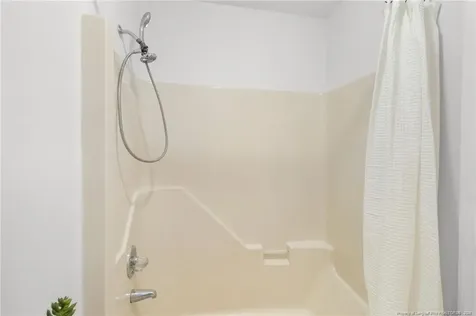 5587 Ashgrove Drive Fayetteville NC 28311