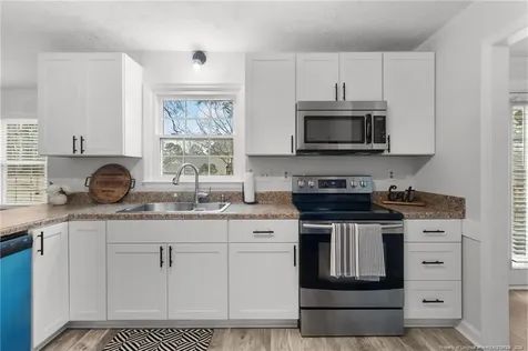 5587 Ashgrove Drive Fayetteville NC 28311