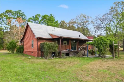 449 Montrose Road Raeford NC 28376