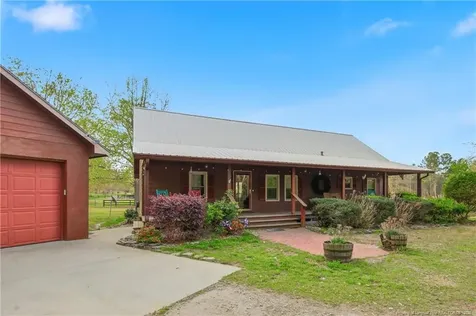 449 Montrose Road Raeford NC 28376