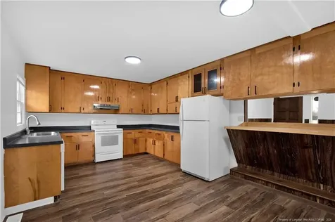8161 E 130 Highway Maxton NC 28364