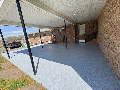 8161 E 130 Highway Maxton NC 28364