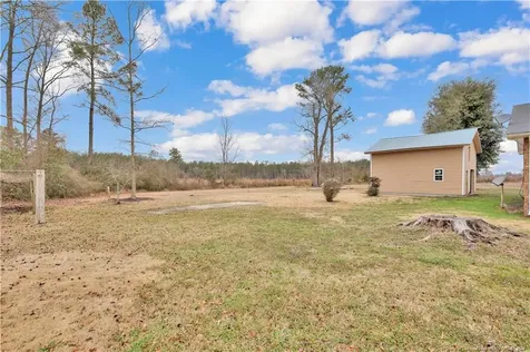 8161 E 130 Highway Maxton NC 28364