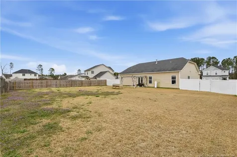 601 Collinwood Drive Raeford NC 28376