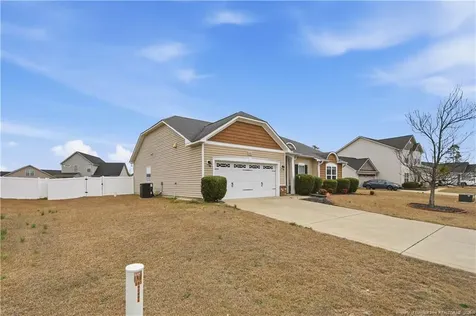 601 Collinwood Drive Raeford NC 28376