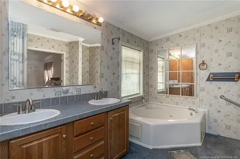 210 E Pierce Street Warsaw NC 28398
