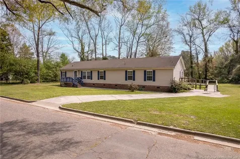 210 E Pierce Street Warsaw NC 28398