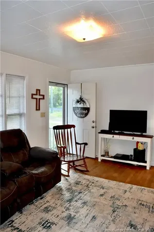 5309 Tobacco Road Orrum NC 28369