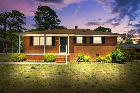 1868 Gola Drive Fayetteville NC 28301