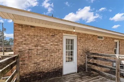 812 N Jackson Street Raeford NC 28376
