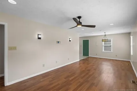 812 N Jackson Street Raeford NC 28376