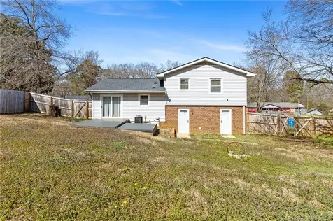 7102 Ryan Street Fayetteville NC 28314