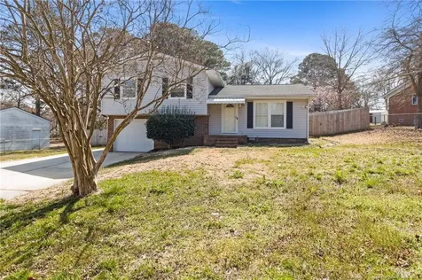 7102 Ryan Street Fayetteville NC 28314