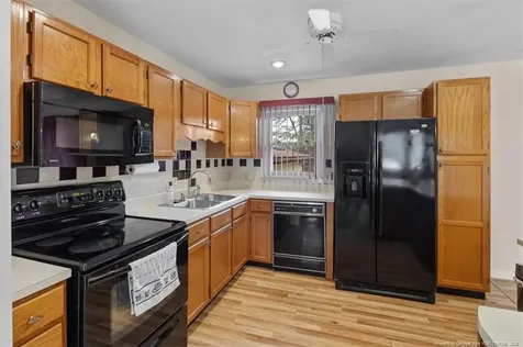 5828 Fairway Drive Hope Mills NC 28348