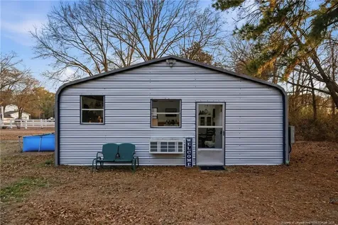 732 County Line Road Roseboro NC 28382