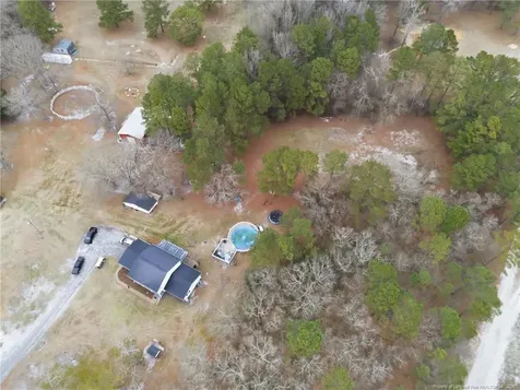 732 County Line Road Roseboro NC 28382