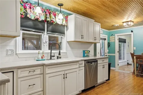 732 County Line Road Roseboro NC 28382