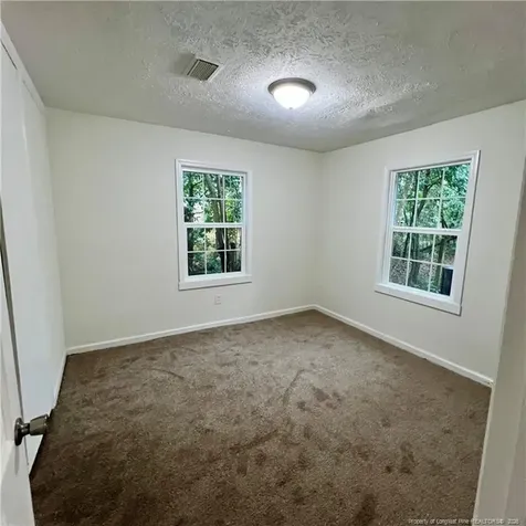 1005 S Pine Street Laurinburg NC 28352