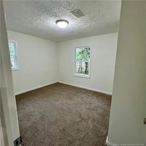 1005 S Pine Street Laurinburg NC 28352