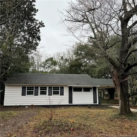 1005 S Pine Street Laurinburg NC 28352