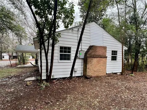 1005 S Pine Street Laurinburg NC 28352
