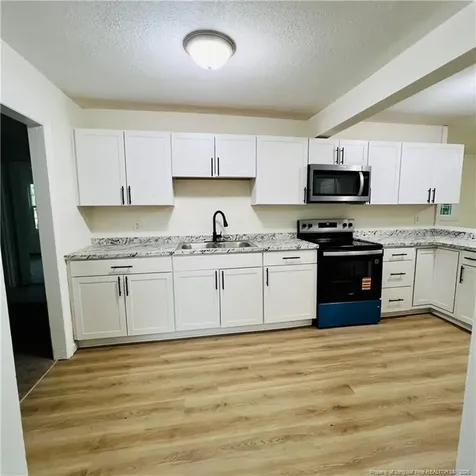 1005 S Pine Street Laurinburg NC 28352