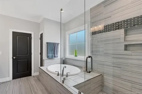 10 Heatherspring Way Spring Lake NC 28390