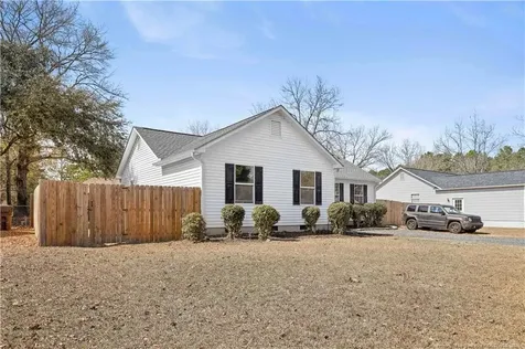 130 Pecan Lane Aberdeen NC 28315