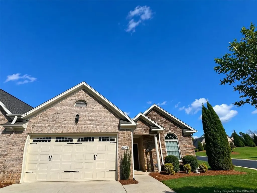 1907 B Whisper Lake Drive Drive Whitsett NC 27377