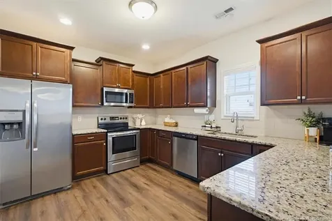 5726 Pondhaven Drive Fayetteville NC 28314