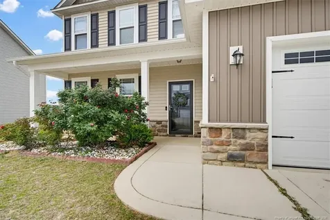 5726 Pondhaven Drive Fayetteville NC 28314
