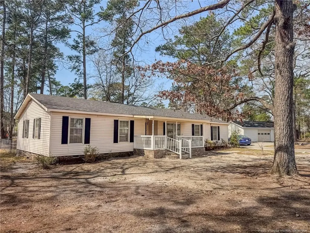 575 Veterans Road Saint Pauls NC 28384