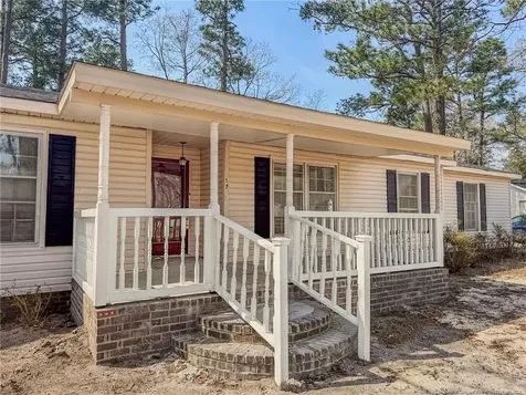 575 Veterans Road Saint Pauls NC 28384