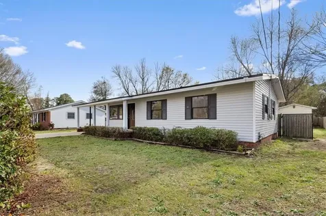 742 Newport Road Fayetteville NC 28314