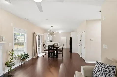 2813 Deepwater Court Fayetteville NC 28306