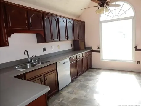 345 Barefoot Road Fayetteville NC 28306