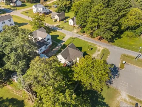 407 N 14th Street Erwin NC 28339