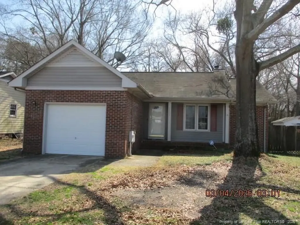 5029 Sim Cotton Fayetteville NC 28306
