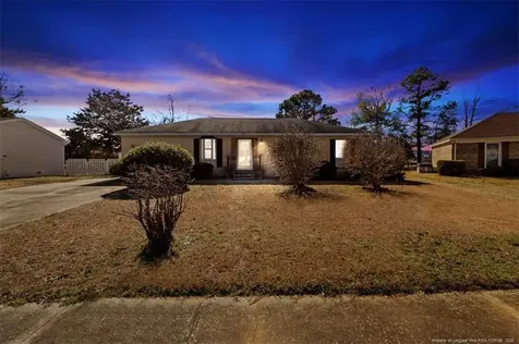504 Fenmark Place Fayetteville NC 28314