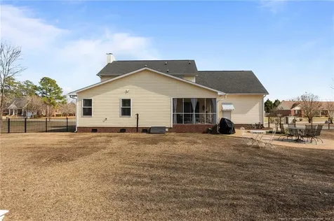 8522 Congressional Avenue Hope Mills NC 28348