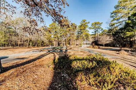 2027 Long Point Trail Sanford NC 27332