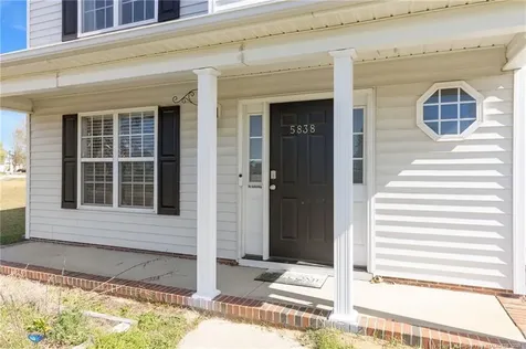5838 Cornfield Avenue Fayetteville NC 28314