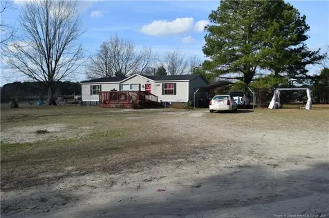1524 Seabrook School Road Fayetteville NC 28312