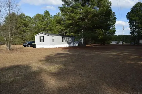 1524 Seabrook School Road Fayetteville NC 28312