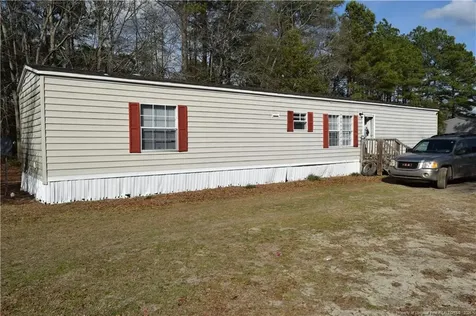 1524 Seabrook School Road Fayetteville NC 28312