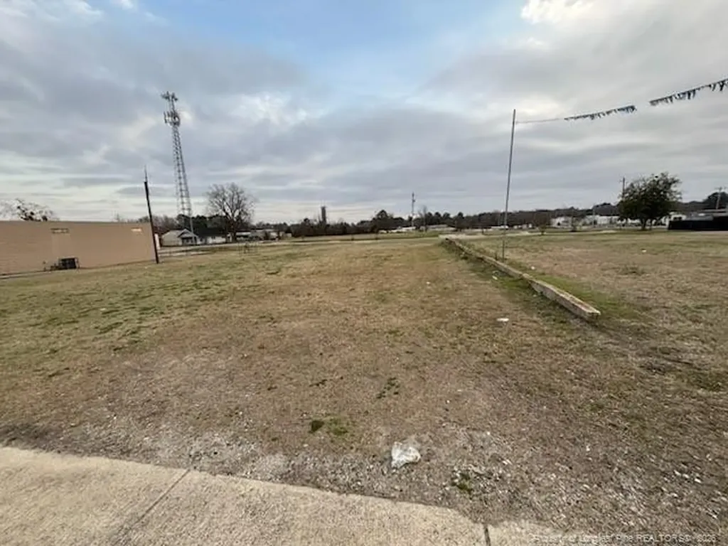 305 E First Street E Lumberton NC 28358