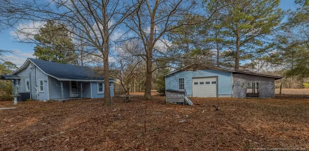 879 Jordan Road Autryville NC 28318