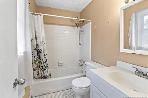 554 Glen Canyon Drive Fayetteville NC 28303