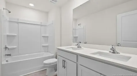 285 Maddox Drive Aberdeen NC 28315